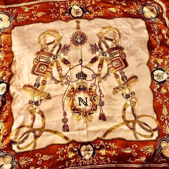 Beautiful silk scarf by Yingfeng - Picture 1 of 1